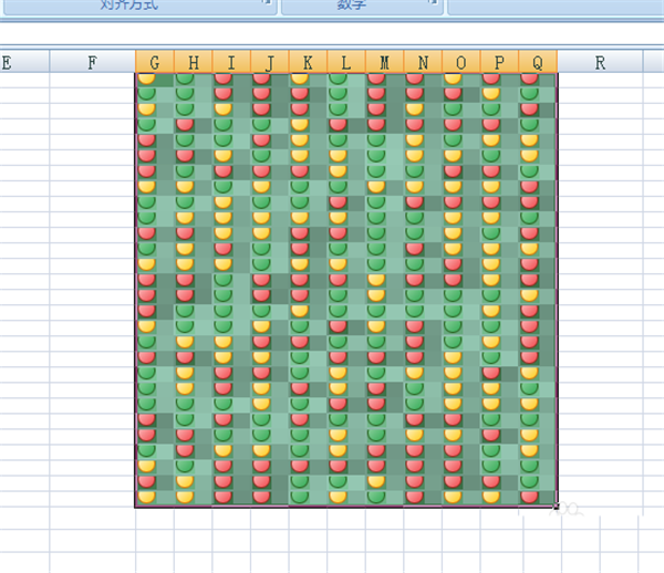 如何使用Excel做圣誕樹？