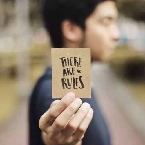 2020最流行微信頭像：成熟穩重的男生頭像大全！