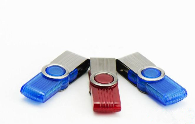 電腦新裝Win7系統無法識別U盤怎么回事？