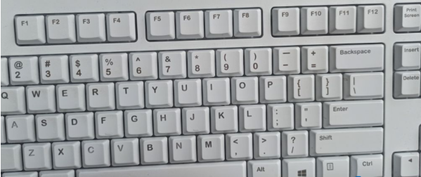 Win10電腦重裝Win7系統(tǒng)應(yīng)該怎么設(shè)置BIOS？Win10重裝Win7系統(tǒng)設(shè)置BIOS教程