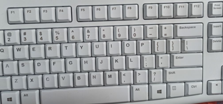 Win10電腦重裝Win7系統(tǒng)應(yīng)該怎么設(shè)置BIOS？