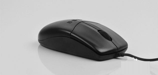 Win10鼠標亂飛亂跳是什么原因?