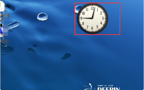 Win10系統怎么在電腦桌面顯示時間？