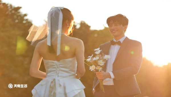 閨蜜結(jié)婚祝福語朋友圈 閨蜜結(jié)婚怎么發(fā)朋友圈