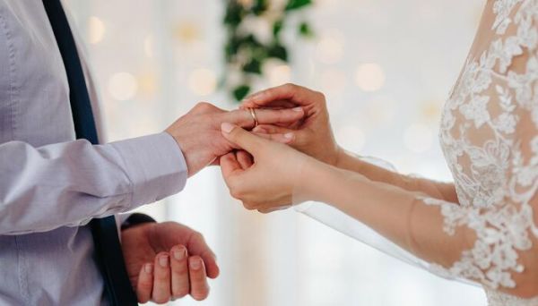 結(jié)婚周年紀(jì)念日朋友圈 結(jié)婚周年紀(jì)念日說說