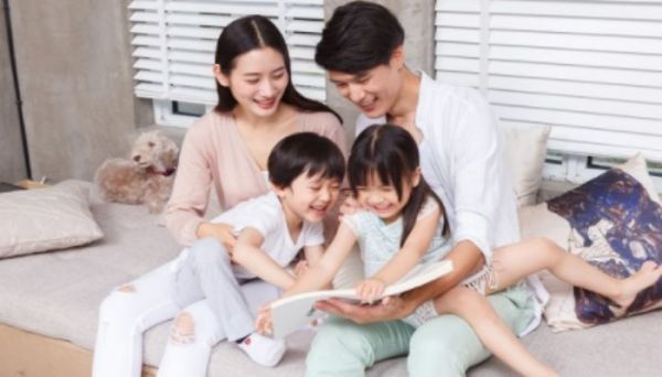 全家福發(fā)朋友圈配文字 全家福發(fā)朋友圈配什么文字合適