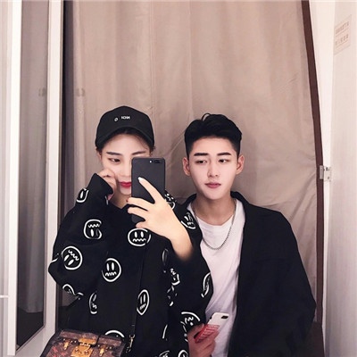 2019最新最全簡單大方微信情侶頭像大全分享