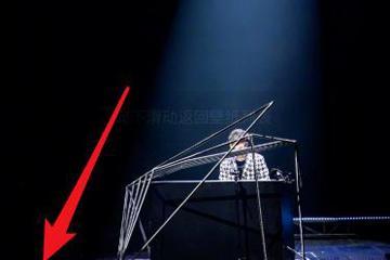 抖音一束光壁紙如何設置？ 抖音一束光壁紙設置方法教程解答！