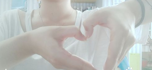 抖音愛的就是你怎么玩 抖音愛的就是你手指舞教程