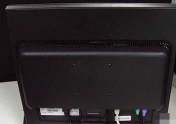 win10開機黑屏沒反應沒亮光