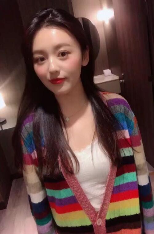 抖音曉曉的寄己是誰_抖音張天韻個人資料分享