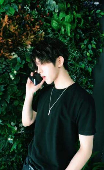 抖音蔡徐坤小號ID是什么_抖音喂喂喂是蔡徐坤的小號嗎