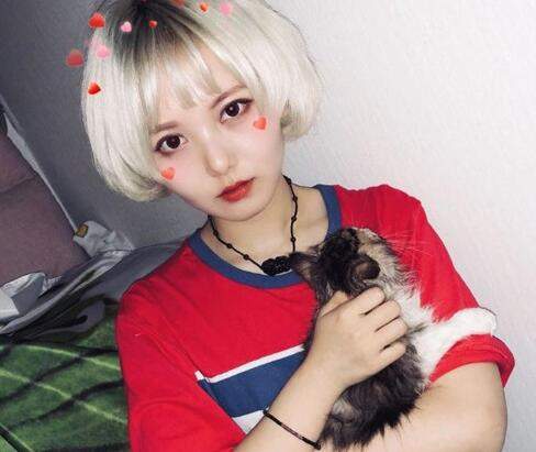 抖音網紅顏九是誰_抖音認真少女顏九個人資料分享