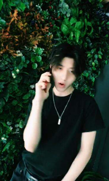 抖音蔡徐坤小號ID是什么_抖音喂喂喂是蔡徐坤的小號嗎