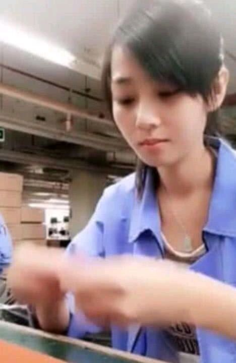 抖音工廠廠花不帶口罩長什么樣_網游直呼：別干了，我養你