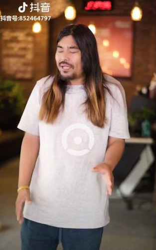 抖音病變男生版【長頭發小哥】抖音病變原版地址