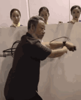 【抖音“滋墨大師”是誰】針管噴墨畫畫大師個人資料分享