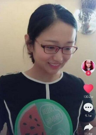 抖音拿西瓜扇的小姐姐是誰叫什么？專屬小可愛是誰ID介紹