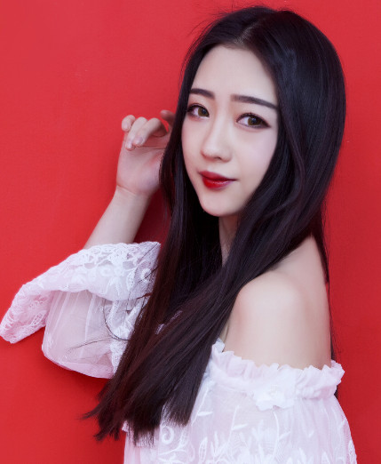 抖音鄧瀅瀅6999點擊量突破十億次 抖音第一神曲???