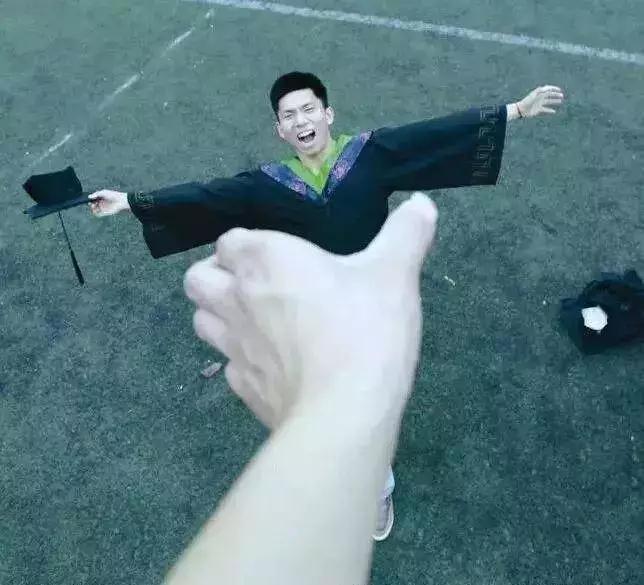 【抖音拍照技巧有哪些】抖音上最火的拍照姿勢大全