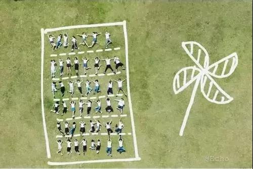 抖音拍照技巧大全_抖音上最火的拍照姿勢匯總