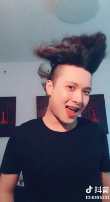 抖音萬物生吹頭發(fā)的小哥哥到底是誰？吹頭發(fā)的小哥哥介紹
