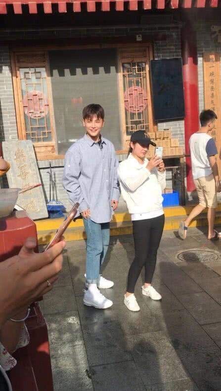 抖音孫堅西安排隊(duì)摔碗在哪_抖音西安摔碗歌曲試聽分享