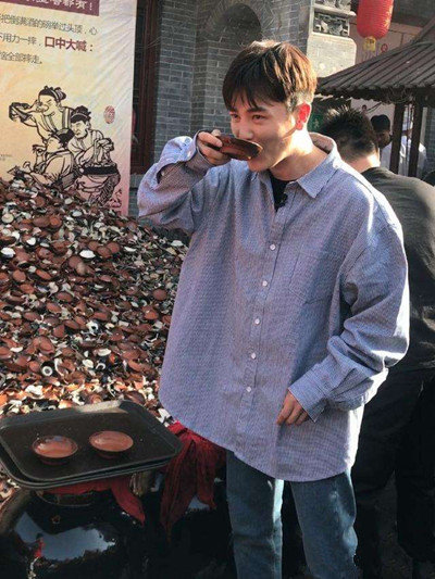 抖音孫堅西安排隊(duì)摔碗在哪_抖音西安摔碗歌曲試聽分享