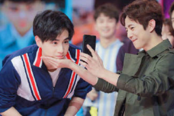 抖音托臉的背景音樂是什么 bgm分享