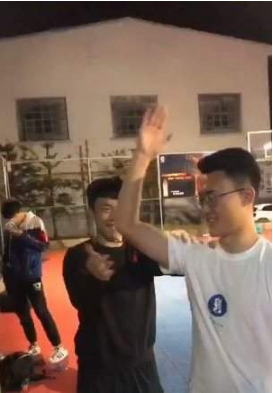 抖音上手變短是怎么拍的？手變短拍攝原理解析