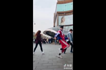 抖音開車舞背景音樂是什么歌？抖音開車舞歌曲介紹