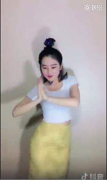 抖音印度dada舞背景bgm是什么_N↓DA↑GI↑NA↓DA☆完整歌詞分享