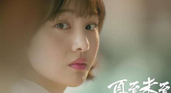 抖音我可以坐在你身后像一個主人看著狗是什么歌