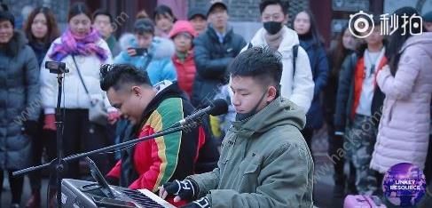 抖音當(dāng)我不在你身邊是什么歌?抖音當(dāng)我不在你身邊原唱bgm歌詞