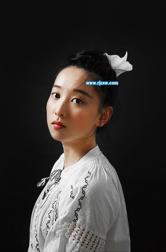 PS給偏暗人像調亮人物光影