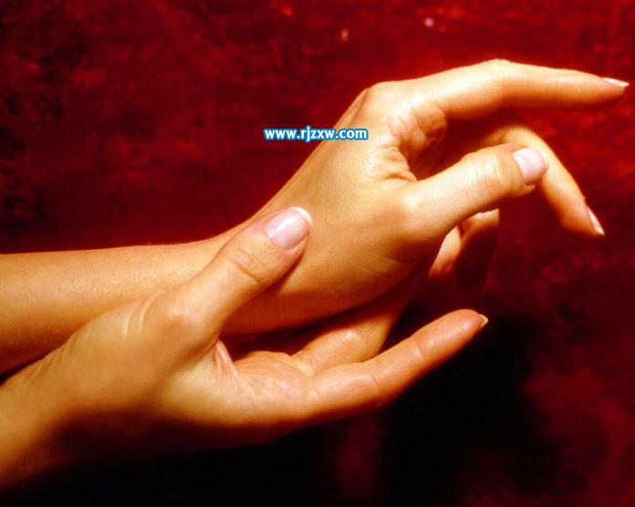 用ps濾鏡進行手臂冰雕制作